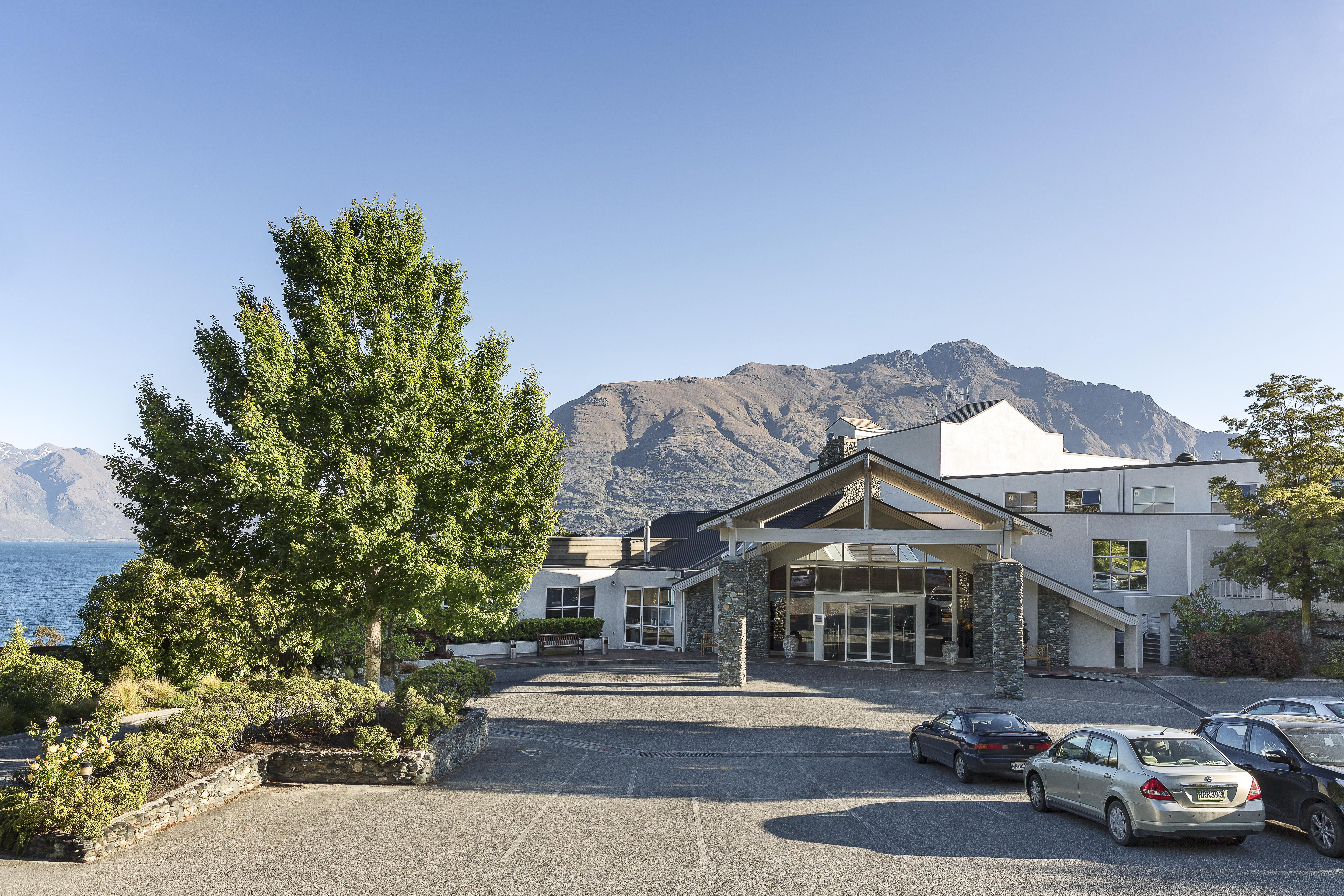 Mercure Queenstown Resort Экстерьер фото