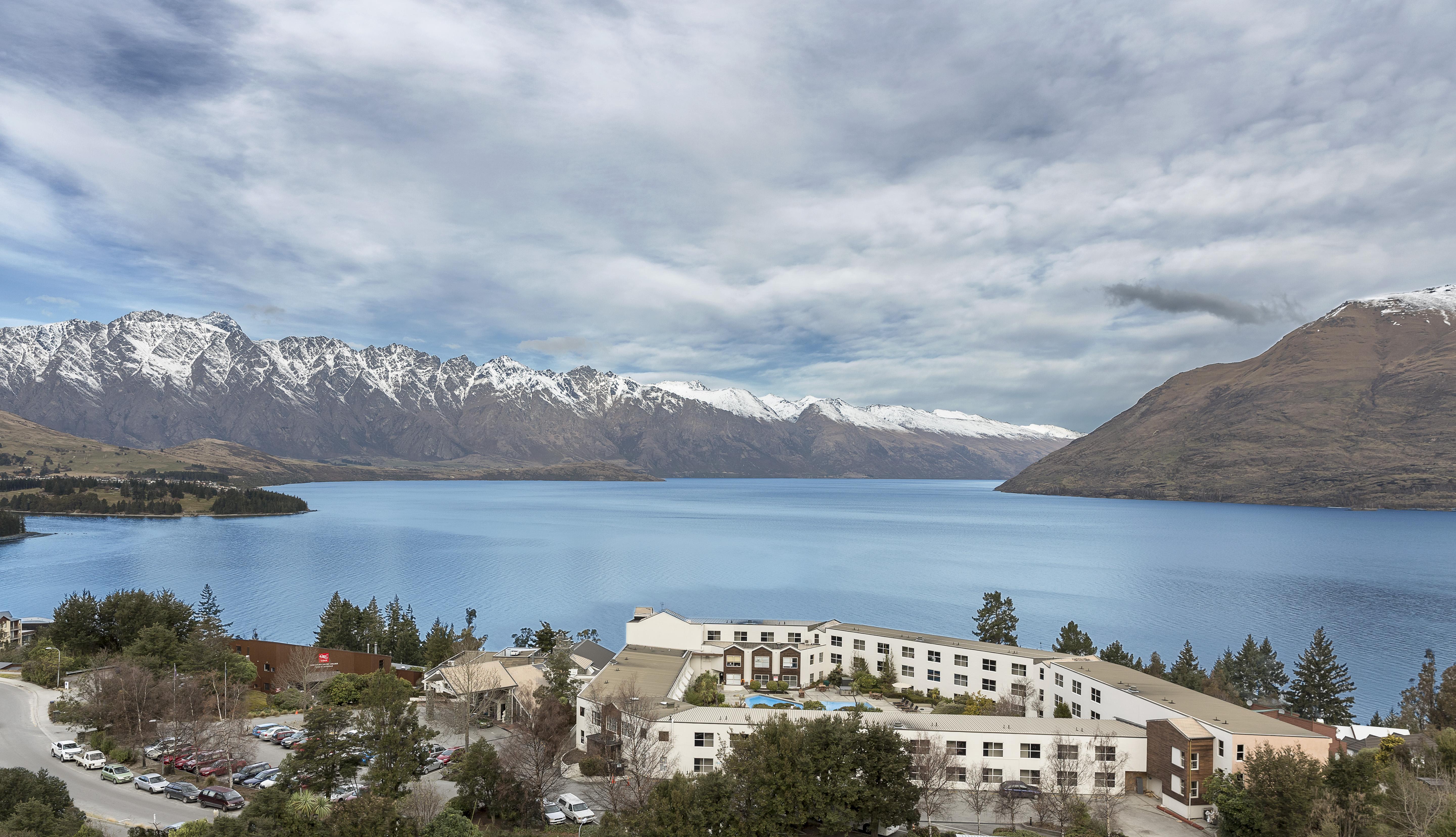 Mercure Queenstown Resort Экстерьер фото