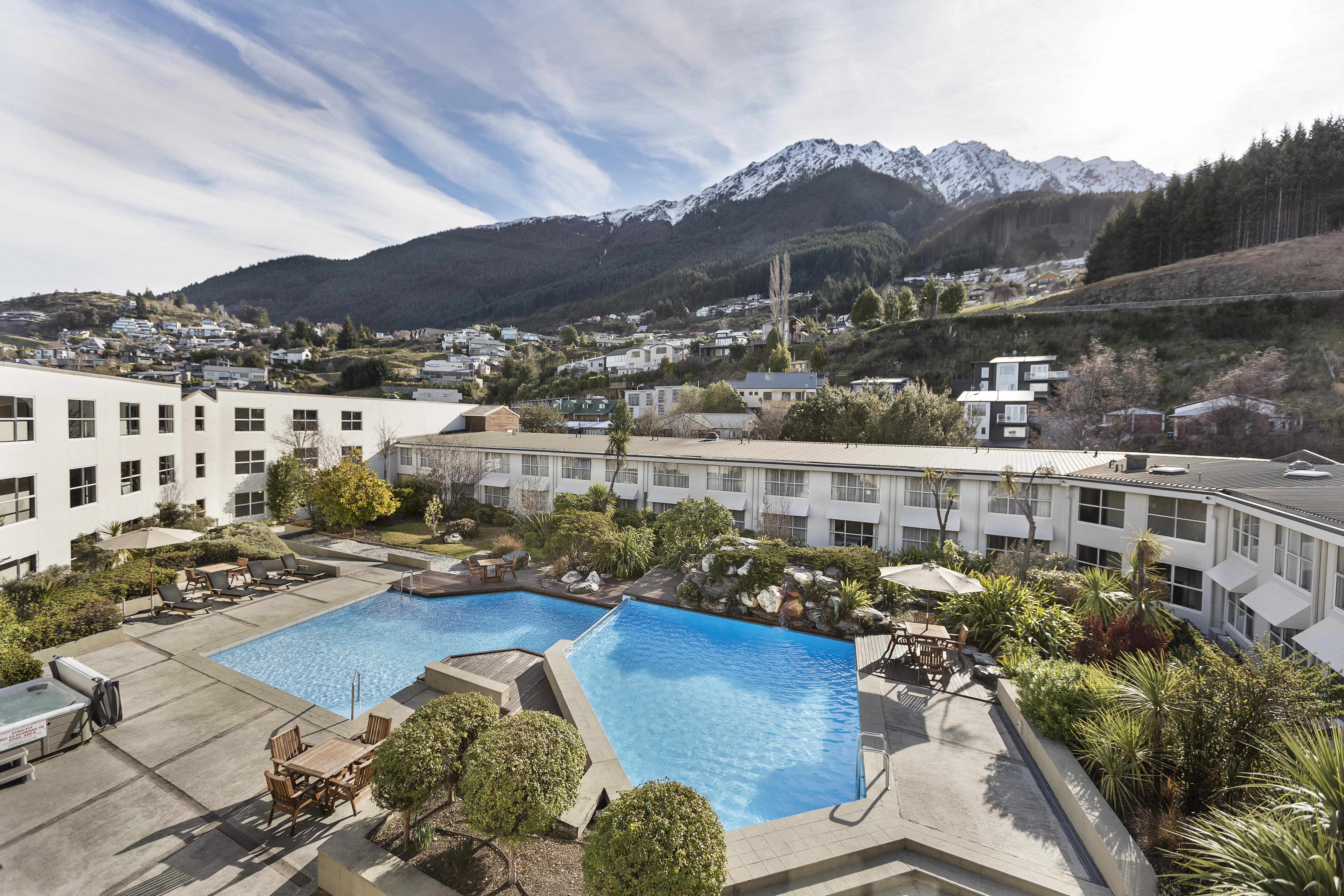 Mercure Queenstown Resort Экстерьер фото