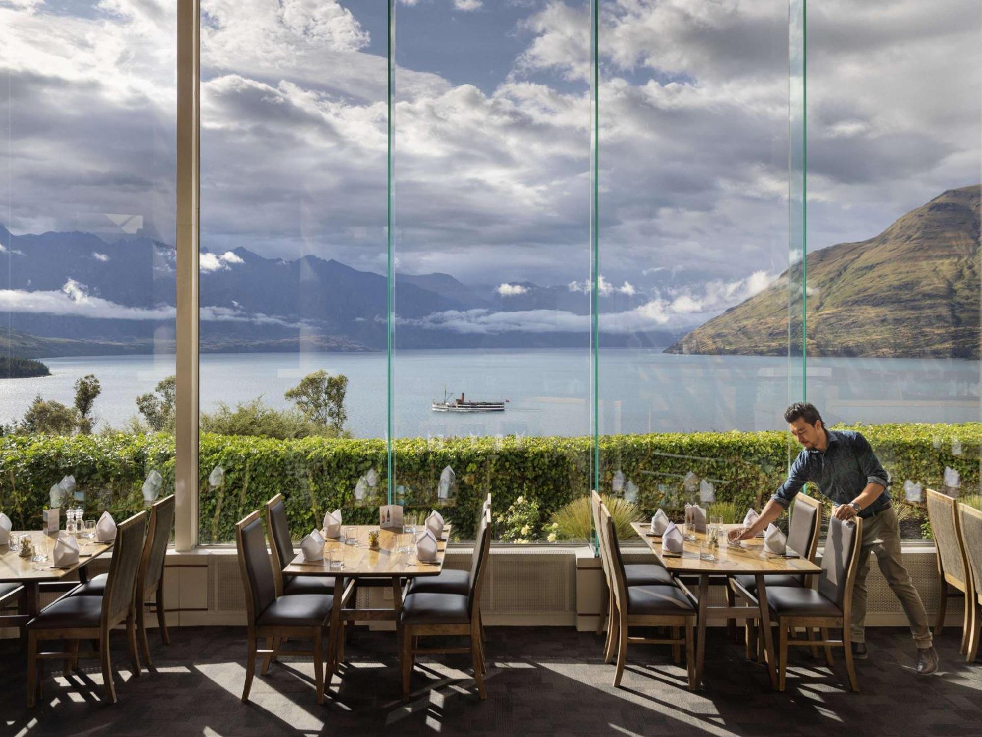 Mercure Queenstown Resort Экстерьер фото